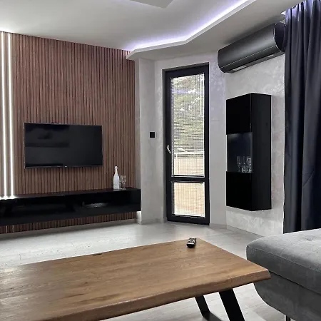 Apartament елегантен двустаен Four Seasons