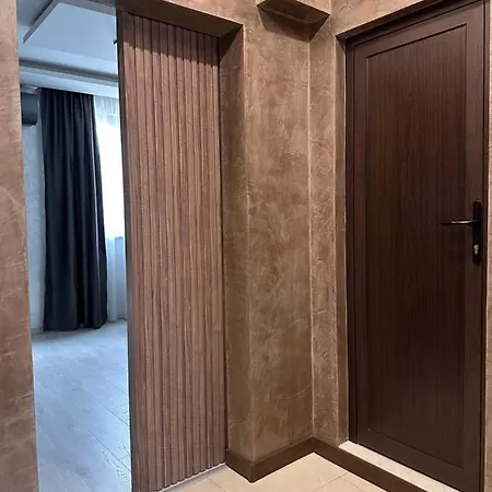 елегантен двустаен Four Seasons Apartament *