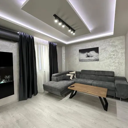 елегантен двустаен Four Seasons Apartament Burgas City
